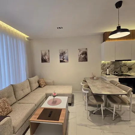 Luxury Beachfront Cleopatra Apartamento *
