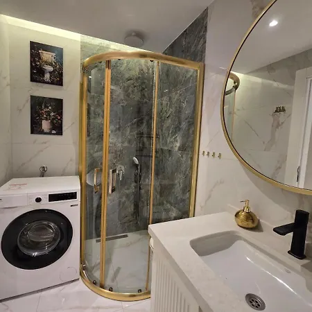 Luxury Beachfront Cleopatra Apartamento